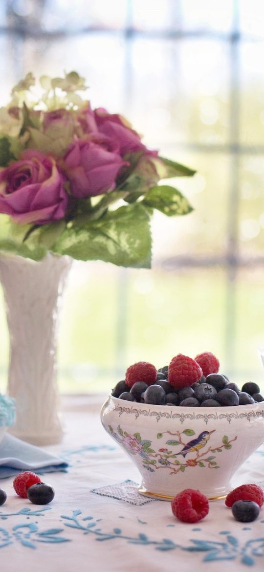 se App 设置界面截图，包含账号、隐私、通知与关于四项，行距宽松，字体为系统默认中文字体